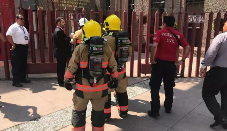 Desalojan edificio del Poder Judicial en San Lázaro por amenaza de bomba