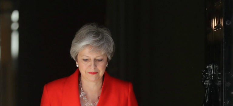 Renuncia Theresa May como primera ministra