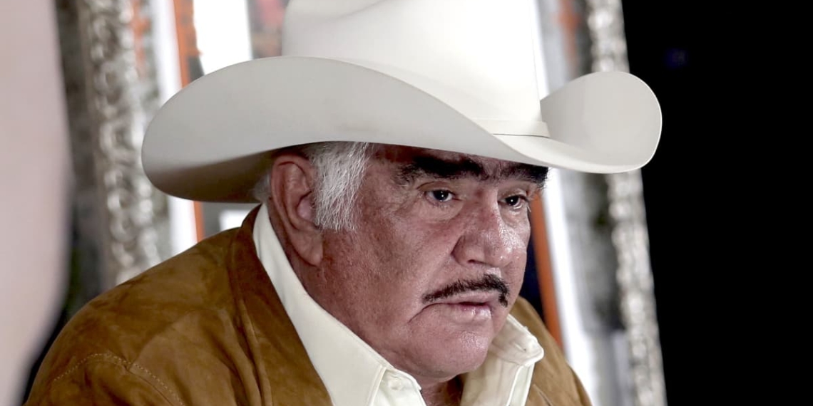 Si le queda vergüenza, que se disculpe: Madre de donadora de órganos a Vicente Fernández