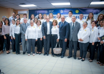 Firman convenio FONCYT