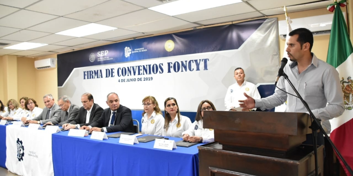 Firma de convenio ayudará a crear proyectos en Nava