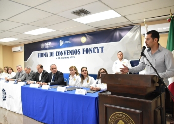 Firma de convenio ayudará a crear proyectos en Nava