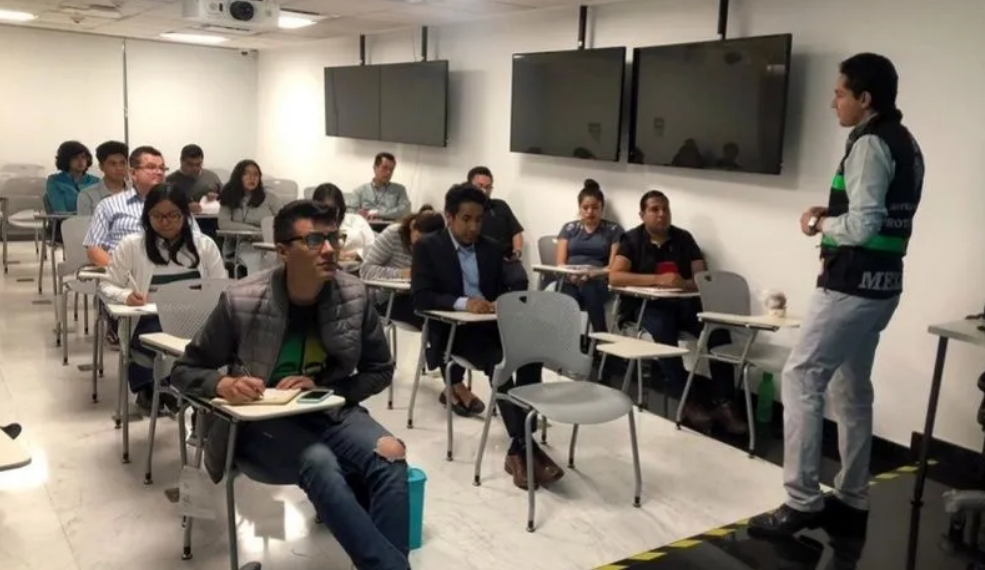 Contradice IMSS a AMLO; becarios no son nuevos empleos