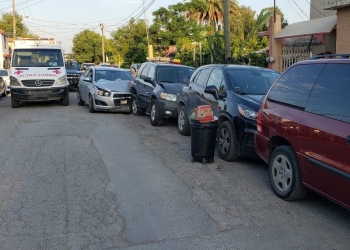 Ebrio conductor provoca choque múltiple