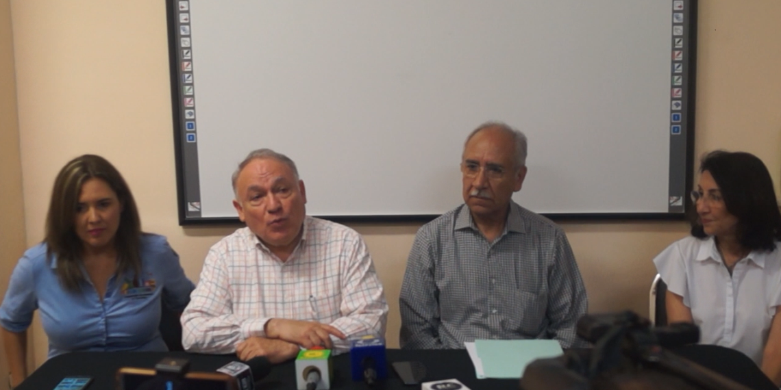 Van 61 nigropetenses galardonados con presea desde el 2000