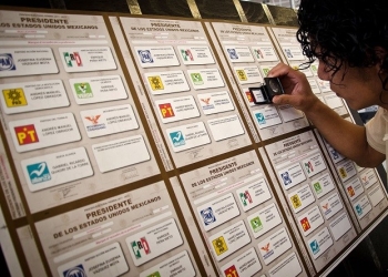 El INE insta a la población a participar en la democracia del país
