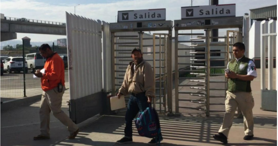 En 4 días, México recibe a mil 498 migrantes retornados de EU