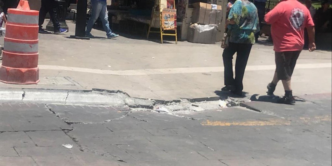 Hundimiento en calles Céntricas de Saltillo