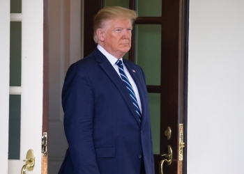 Trump promueve su reelección ante simpatizantes de Florida