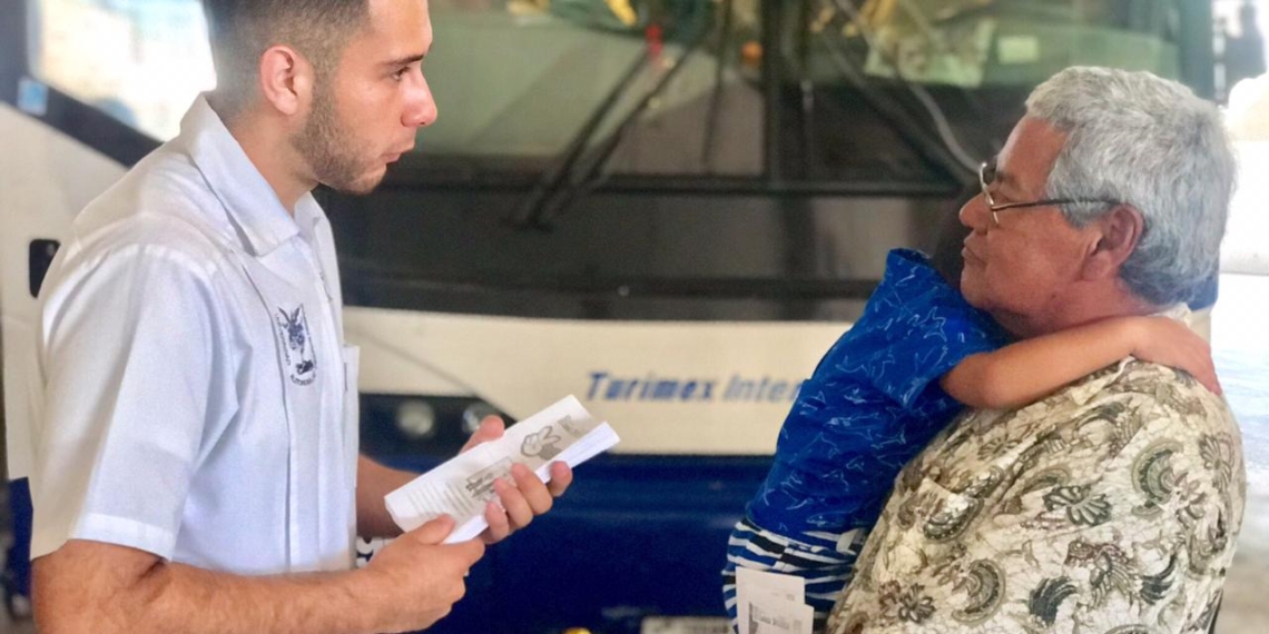 Jurisdicción Sanitaria imparte pláticas a viajeros