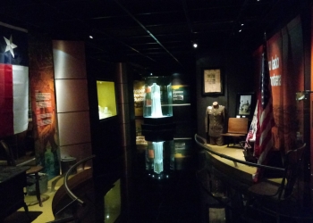 Presentan vestidos de Josefa de Luna en museo de la Frontera Norte