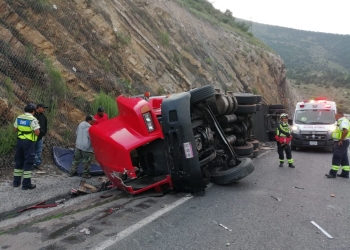 Volcadura en Los Chorros