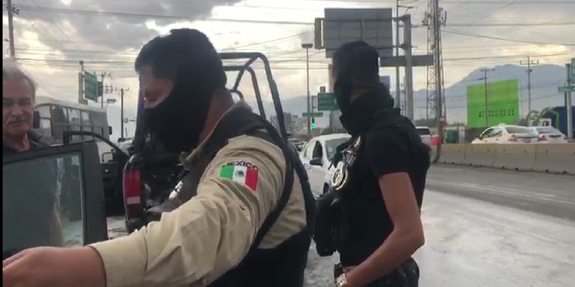 Se pasan el rojo y de groseros también
