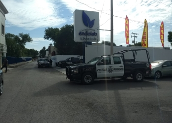 Investigan enfrentamiento entre policías y civiles armados