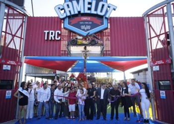 Inauguran Parque de Diversiones Camelot Complex TRC