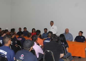 Imparten cursos de capacitación para Servidores Públicos