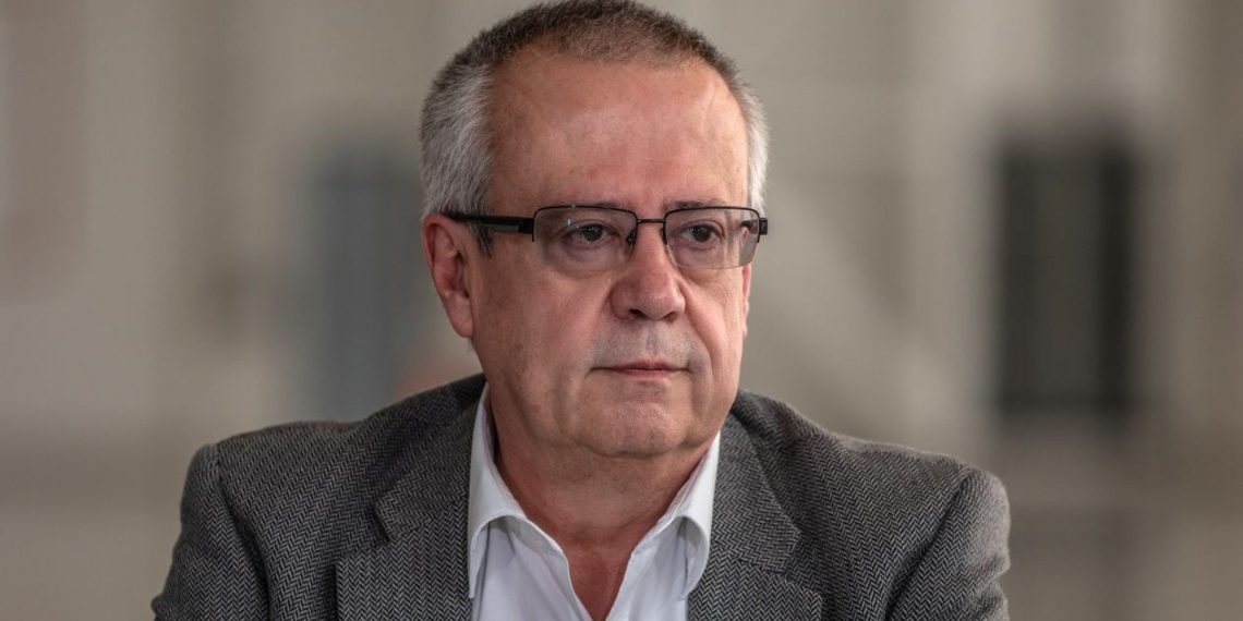 Carlos Urzúa renuncia a Hacienda; critica políticas y conflictos de interés en la 4T