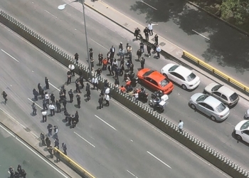 Cierran Policías federales carretera México-Pachuca y preparan más bloqueos