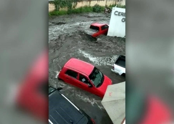 Se desborda un canal en Tlajomulco, Jalisco