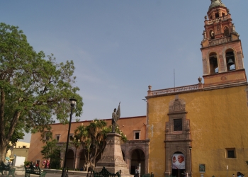 Suspenden misas en 15 templos de Celaya