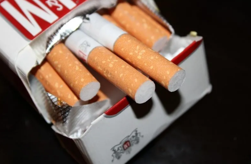 Aumentarían precios de cigarros, cerveza y refresco