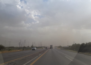 Sorprenden ráfagas de viento de hasta 80 kph