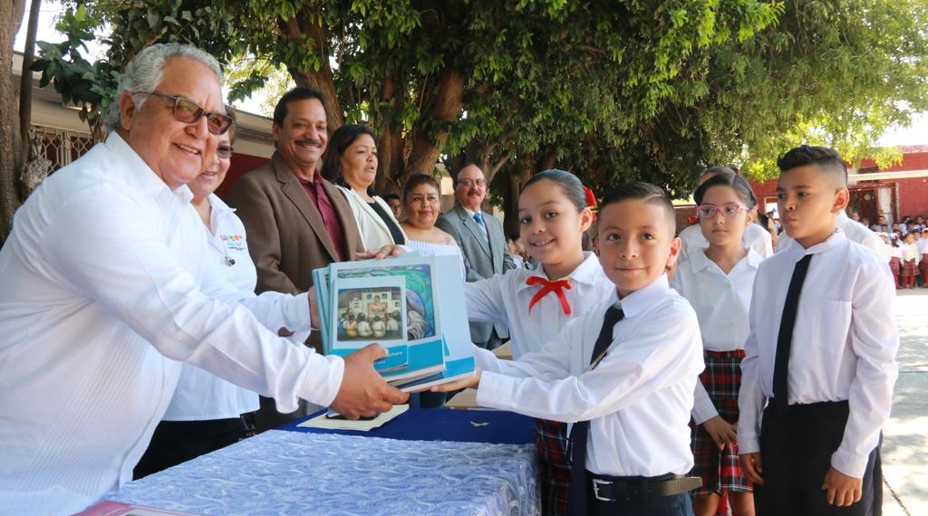 Más de 630 mil alumnos inician clases en Coahuila