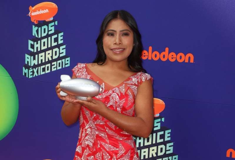 Yalitza Aparicio recibe premio en los Kids’ Choice Awards
