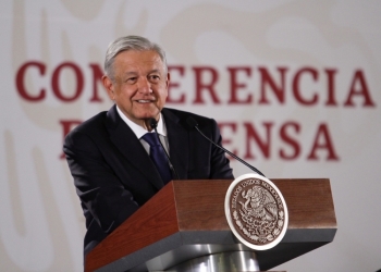 Presidente de México llama a manifestarse con responsabilidad y sin violencia