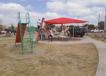 Empresa rehabilita plaza del fraccionamiento Villarreal