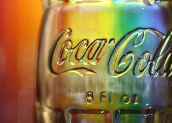 Publicidad de la campaña “Love is Love” de Coca Cola causa indignación