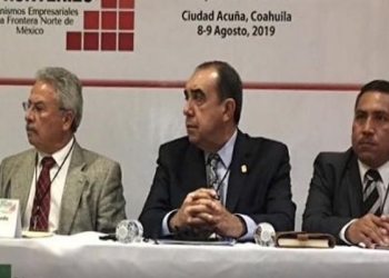 Empresarios analizan temas fiscales, migración y salud