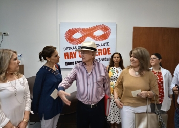 Fundación dona medicamento a Hospital Salvador Chavarría