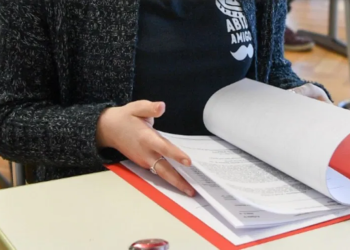 Deben quitarse exámenes de admisión y garantizar educación a todos, dice AMLO