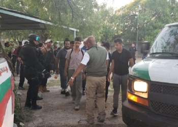 Localizan a migrantes en domicilio abandonado
