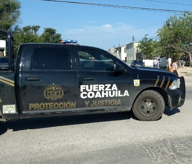 Reporte de personas armadas provoca movilización