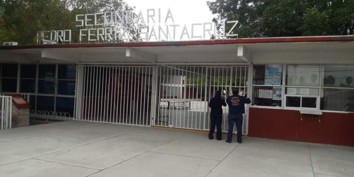 Sujeto le hace tocamientos a estudiante