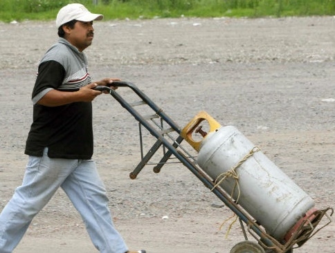 Gaseras cobrarán por renovar tanque de Gas