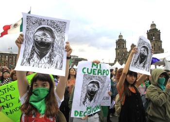 Diputados de Morena buscan que despenalización del aborto incluya a mujeres presas