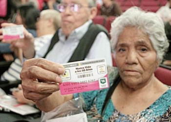 Realizan pago a 3 mil beneficiarios de 68 y más