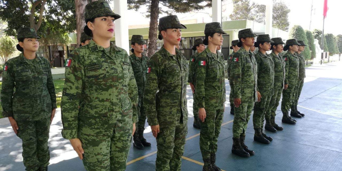 El PT propone servicio militar obligatorio para mujeres