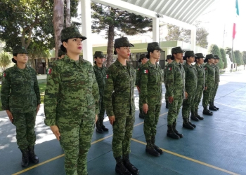 El PT propone servicio militar obligatorio para mujeres