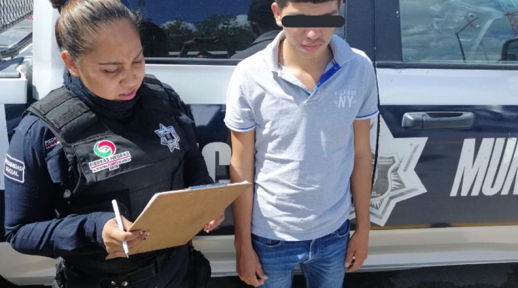 Detenidos por intentar sobornar a policías municipales