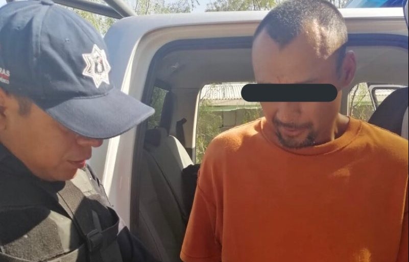 Amenaza a hermano con una pistola de postas