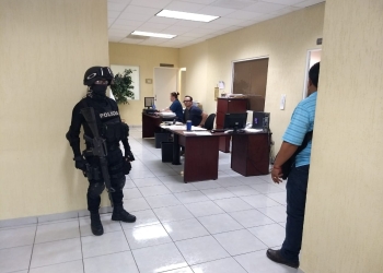 Investigan violación cometida contra una mujer