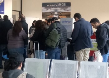 Varados en Piedras Negras pasajeros de Aeromar