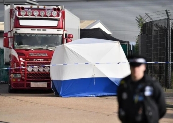 Encuentran un camión con 39 cadáveres en Londres