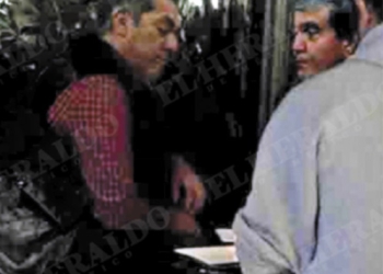El Bronco y su secretario de gobierno son captados borrachos en un bar