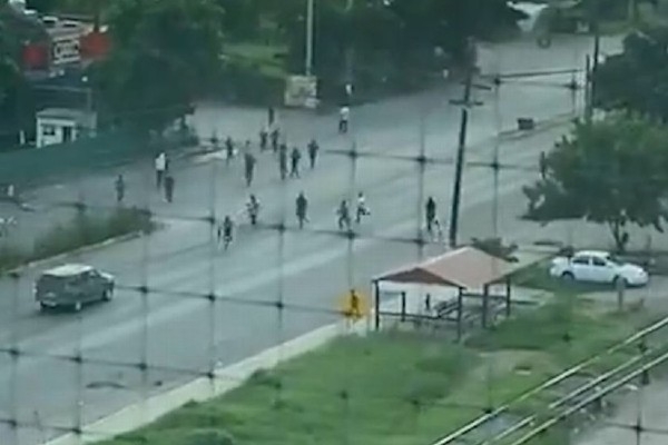 Tras fuga de reos, destituyen a director de penal de Culiacán