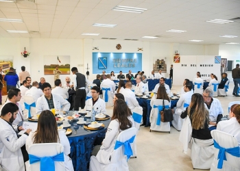 Celebran a los médicos en su día